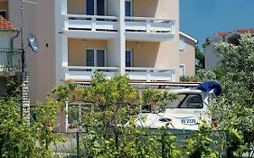Villa D&I